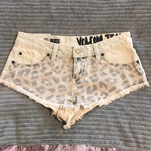 COPY - Volcom shorts